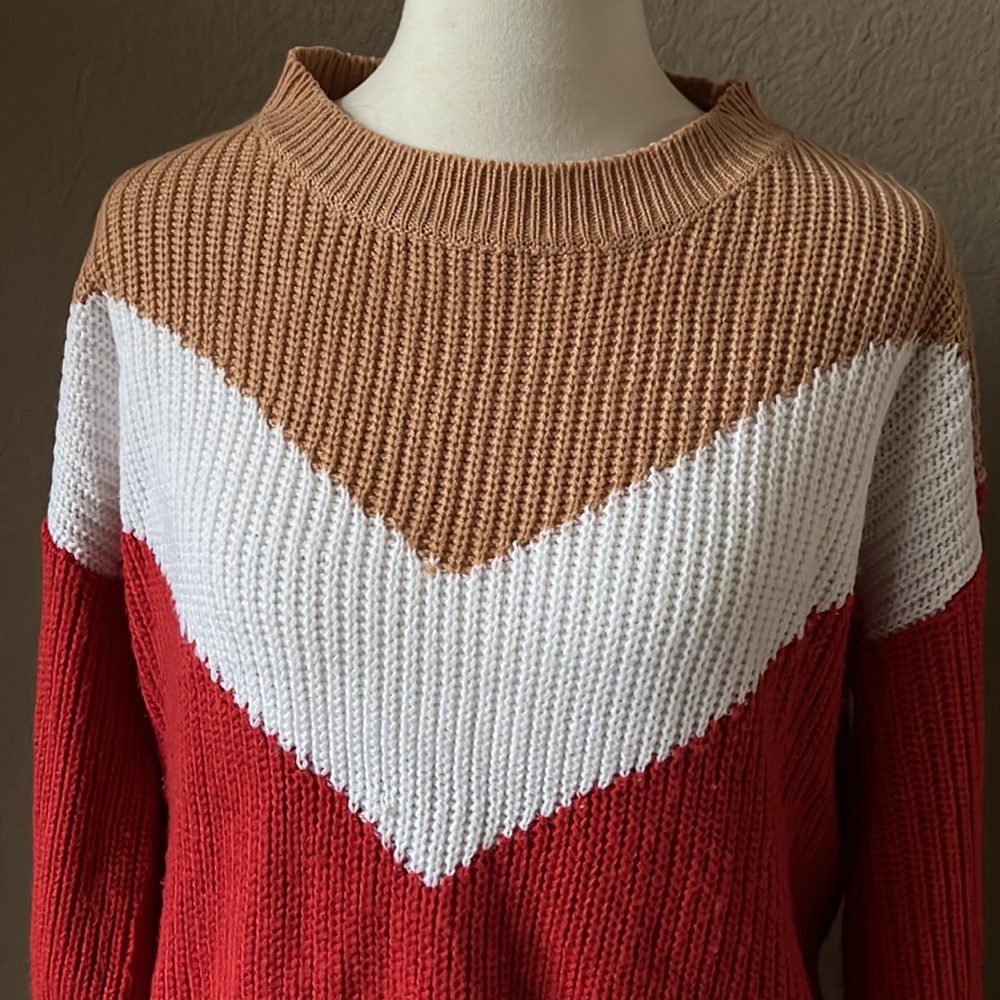 Block Color Cable Knit Sweater - Picture 2 of 9